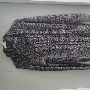 Gap Maternity turtleneck sweater, M